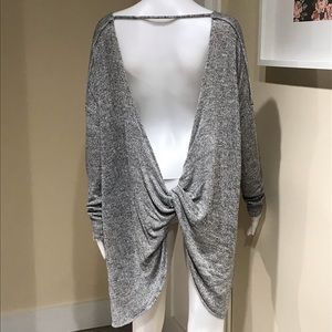 URBAN OUTFITTERS - Gray Tunic Bow Twist Back - M